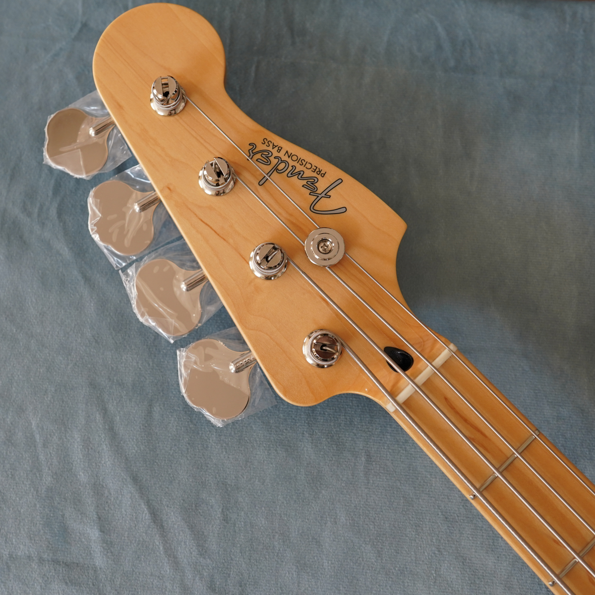 Fender Made in Japan Hybrid II Maple Fingerboard Black