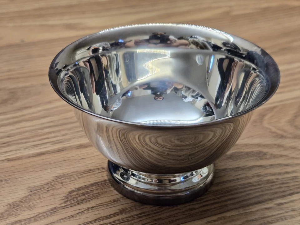 Reed & Barton  Small Bowl Paul Revere Design 14 Silver Plate 3.5”L X2 .5" H - Image 4 of 4