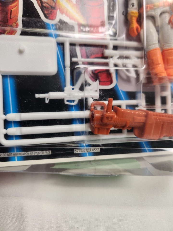 VINTAGE 1993 Hasbro GI Joe Series 12 Battle Corps #12 Snow Storm MOC SEALED - Image 4 of 4