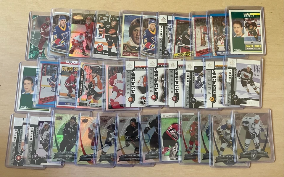 361 Sports Card Lot NHL Hockey Cards HOF Rookie Insert Gretzky Crosby Ovechkin - Image 2 of 4