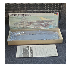 Revell USS Essex (CV-9) 1:720 Modellbausatz V...