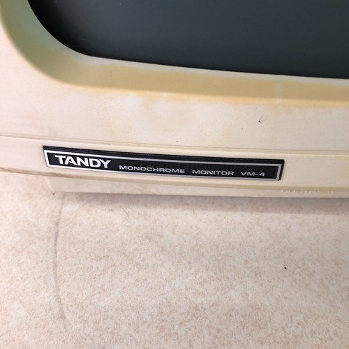 Tandy Radio Shack zielony monochromatyczny monitor komputerowy CRT VM-4 (DZIAŁA) - Zdjęcie 4 z 10
