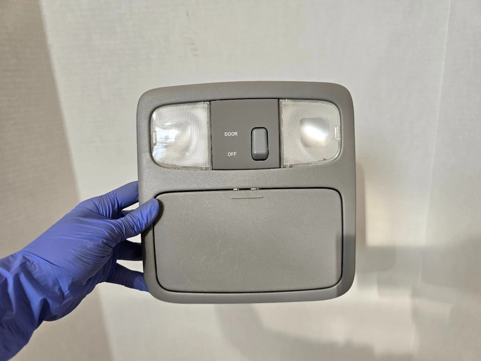 Toyota Highlander 2004-2007 consola superior domo mapa luces gris OEM A186 Foto 3 de 4