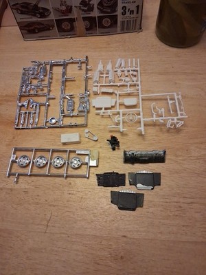 1/24 1/25, MONOGRAM, AMT, Revell,  Ertl Parts Lot