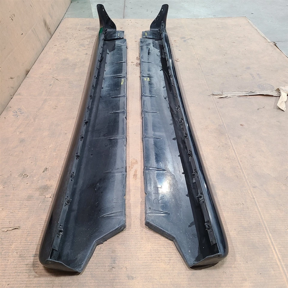96-98 Mustang Cobra Conductor Pasajero Faldones Laterales Paneles Balancines Con Tapas Aa7422 Foto 3 de 4