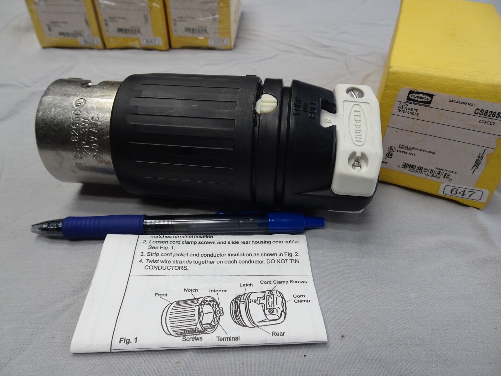 HUBBELL CS8265C 50A 250V 2-POLE, 3-WIRE TWIST LOCK PLUG 3D331 *NEW* (647)