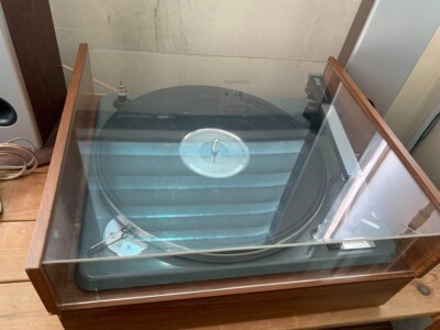 Elac miracord 10H Turntable Record Player w/STS322 Working