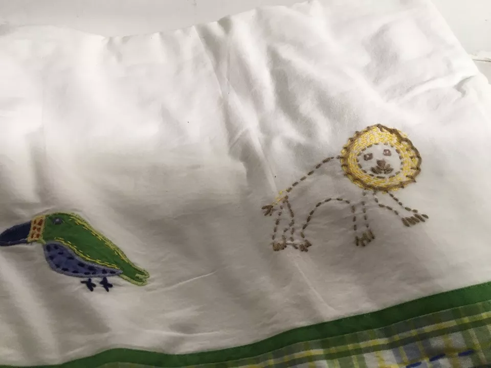 NUEVO CON ETIQUETAS Pottery Barn Niños en el Zoo Animales Bebé Cuna Cama Falda Polvo Volantes Foto 4 de 4