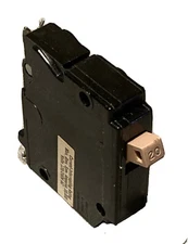CH120 Cutler-Hammer Type CH 1 Pole 20 Amp 120v METAL FOOT /  HALF NOTCH  USED
