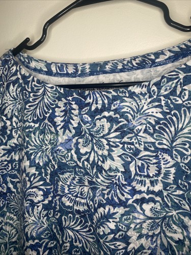 Gloria Vanderbilt Women’s Blouse Size XL Short Sleeve Blue Floral Pattern - Picture 3 of 16