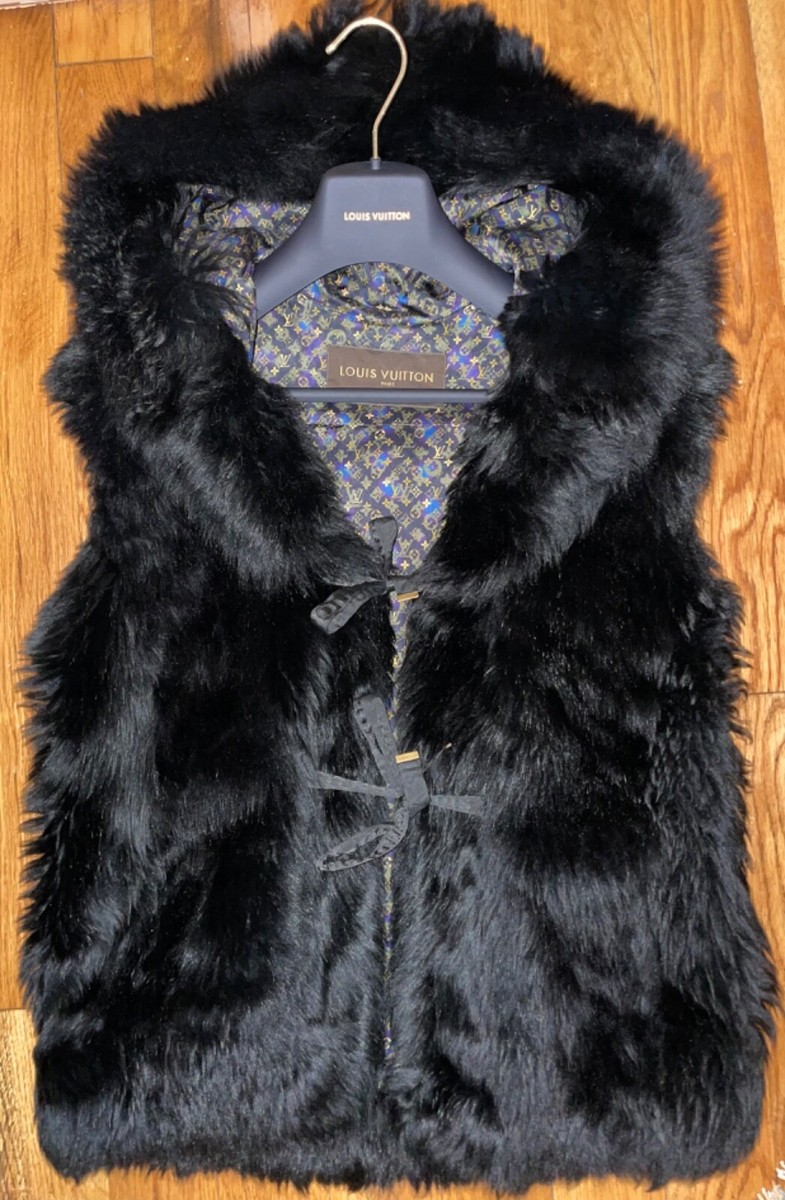 【Ameri】UND REVERSIBLE MOTTLED FUR VEST Ameri（アメリ）の「UND REVERSIBLE MOTTLED FUR VEST（ベスト
