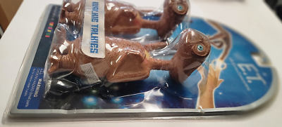 E.T. The Extra Terrestrial Walkie Talkie Toys R Us Exclusive NEW