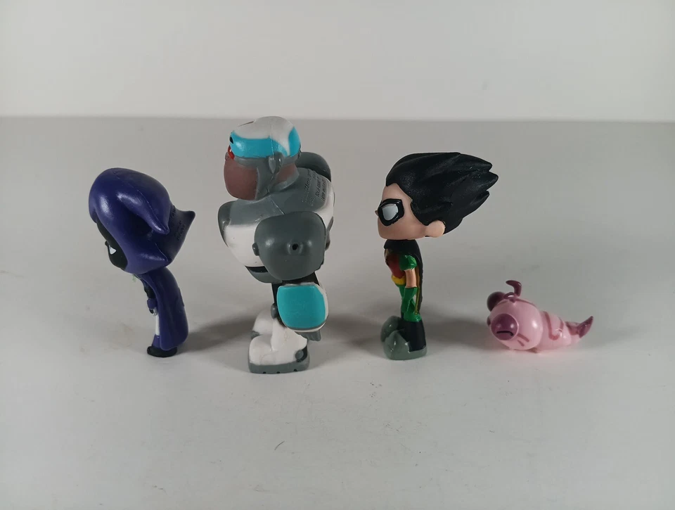 Jazwares DC Comics Teen Titans Go! Lote de 4 mini bonecos 2" - Imagem 2 de 4