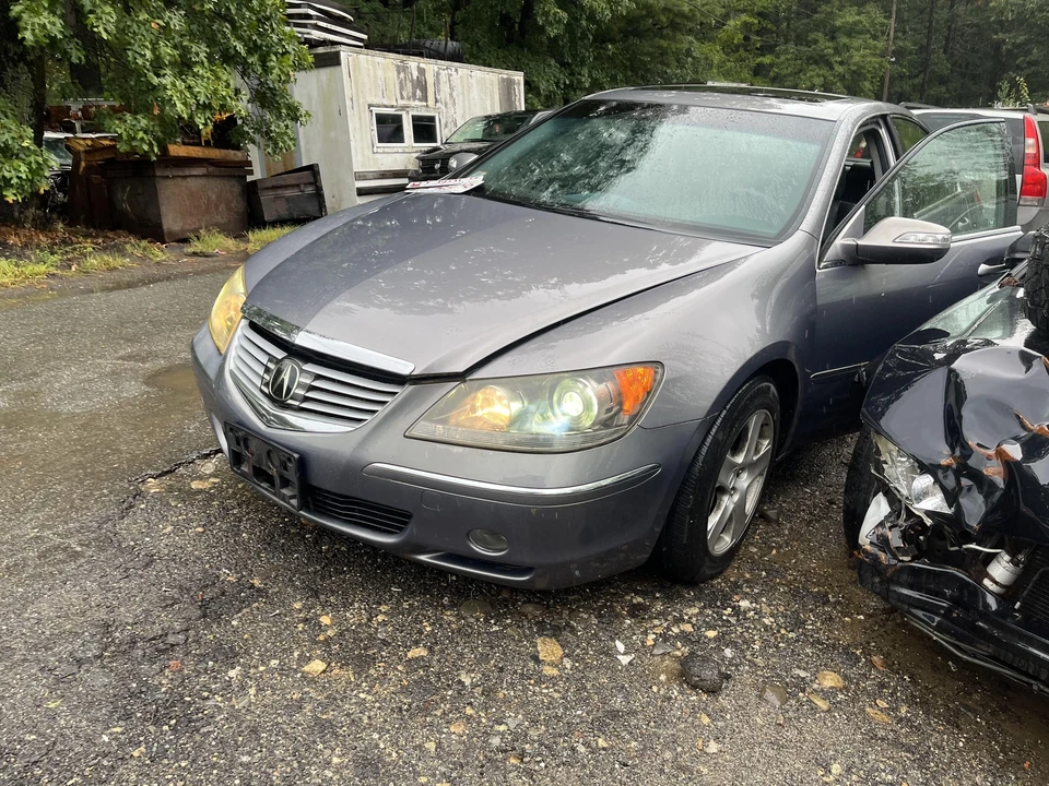 Culata trasera ACURA RL 05 06 07 08 RH Foto 3 de 4