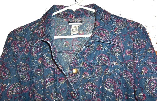 Leslie Fay Embroidered Blue Jean Denim Top or Lightweight Jacket Sz M - Picture 2 of 5