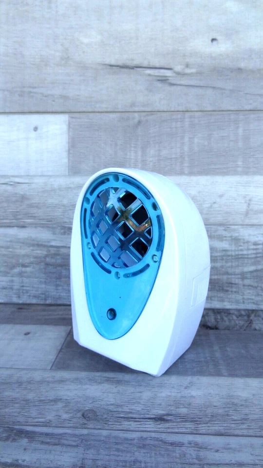 Trampa para mosquitos enchufable interior Hoont con sensor de luz LED UV y ventilador H946-MosTrpls Foto 2 de 4