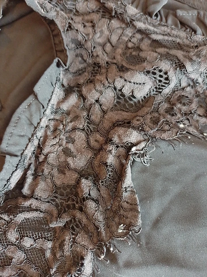 Ladies Top New Look Size 8 Lace Front Black 19585 - Image 3 of 4