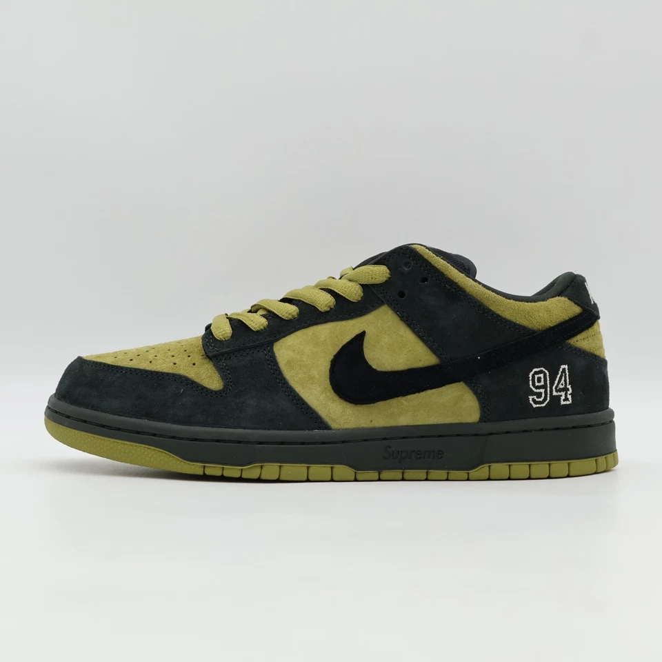 HQ8487-300 Supreme Nike SB Dunk Low Camper Green (Asia Exclusive) (uomo) - Immagine 3 di 4
