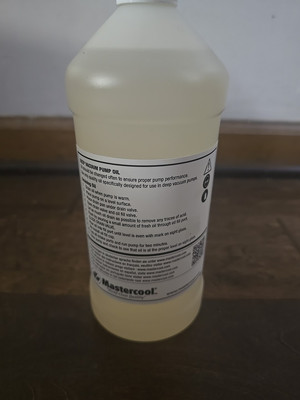 Mastercool 90032  32 oz. Bottle Vacuum Pump Oil