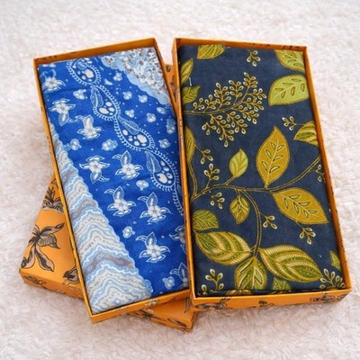 Malaysian Batik Sarong Wrap Beach Pareo Fabric Elegant Cultural Gift with Box