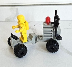 LEGO 6823 Surface Transport &ndash;Classic Space (1983) &ndash; Mint Condition w/ Manual