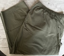 Catherines Stretch Pockets Suprema Pull On Comfort Olive Green Capris 26/28W 4X