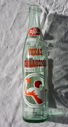 1973 Texas vs. Oklahoma 16 oz. Commemorative Dr. Pepper Bottle ~ NM - Picture 1 of 6