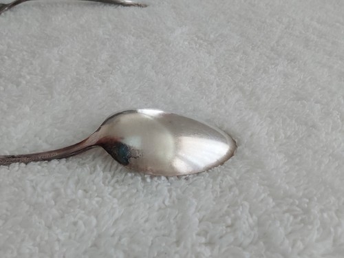 Holmes & Edwards IS Inlaid Silver Plated Serving Five (5) Pieces Spoons & Forks - Picture 11 of 18