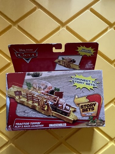 Cars Story Sets Tractor Tippin' Play & Race Launcher Disney BOX DAMAGE Sealed - Picture 1 of 6