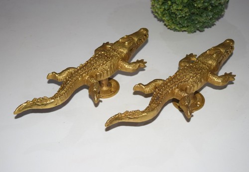 Brass Alligator Door Handles With Round Base Lizard Crocodile Almirah Pull HK427 - Picture 4 of 12