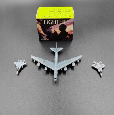 3PC 1/700 Finished Fighter Jet Miniature Models B52, F22, F15-/