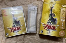 Wii Gold Remote ZELDA Skyward Sword 25th Special Edition Disc Controller Boxed
