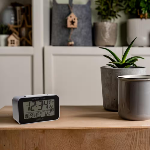 La Crosse Atomic Digital Alarm Clock Indoor Temp Moon Phase Travel Silver - Picture 4 of 7