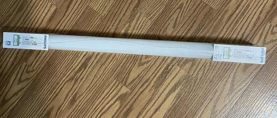 Philips 2-Pack 20W 24" T12 Cool White Fluorescent Tube Light Bulb F20T12 - Image 3 of 4