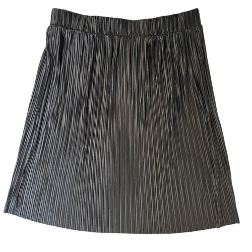 NWT Torrid Black Pleated Skirt 2X 18-20 - Picture 2 of 8