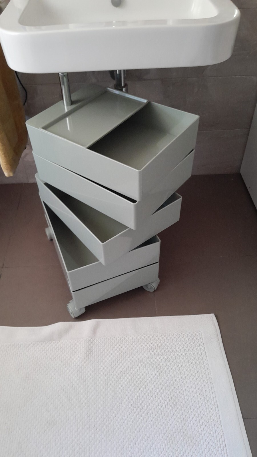 Foto 2 di 2