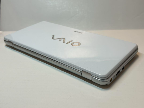 Sony Vaio Personal Computer Tipo P VGN-P70H Cristallo Bianco Piccolo PC Portatile Usato - Foto 4 di 20