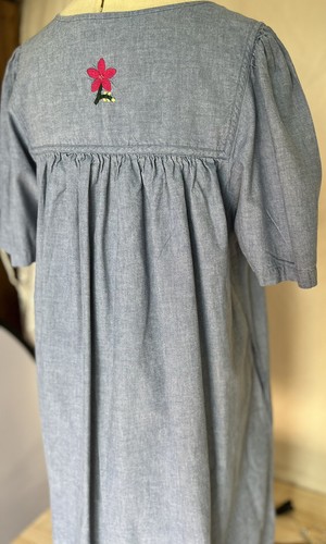 Vintage Go Softly Patio House Dress Embroidery Size Medium Pockets Zipper - Picture 8 of 9
