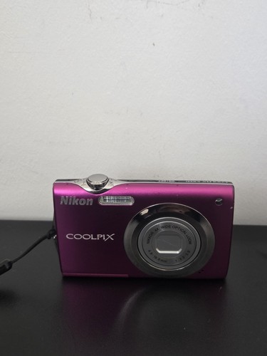 Nikon Coolpix S3000 12.0 mp Digital Camera Pink