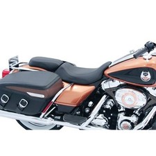 Mustang Tripper Pass Seat - Black