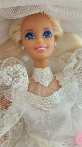 NEW Vintage (1989) Wedding Fantasy 11 1/2" Tall Barbie Doll. - Picture 8 of 15