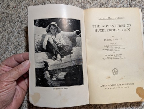 Vintage 1931 The Adventures of Huckleberry Finn - Picture 2 of 15