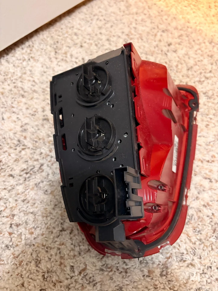 2011-2015 Mini Cooper 2dr Coupe LH Driver Tail Light 7255913-04 - Image 4 of 4