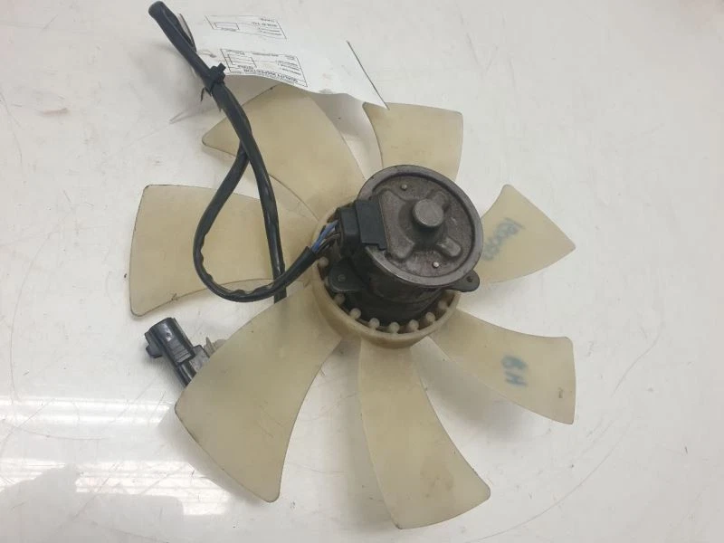 00 01 02 03 04 05 TOYOTA CELICA RADIATOR FAN MOTOR ASSEMBLY  - Image 4 of 4