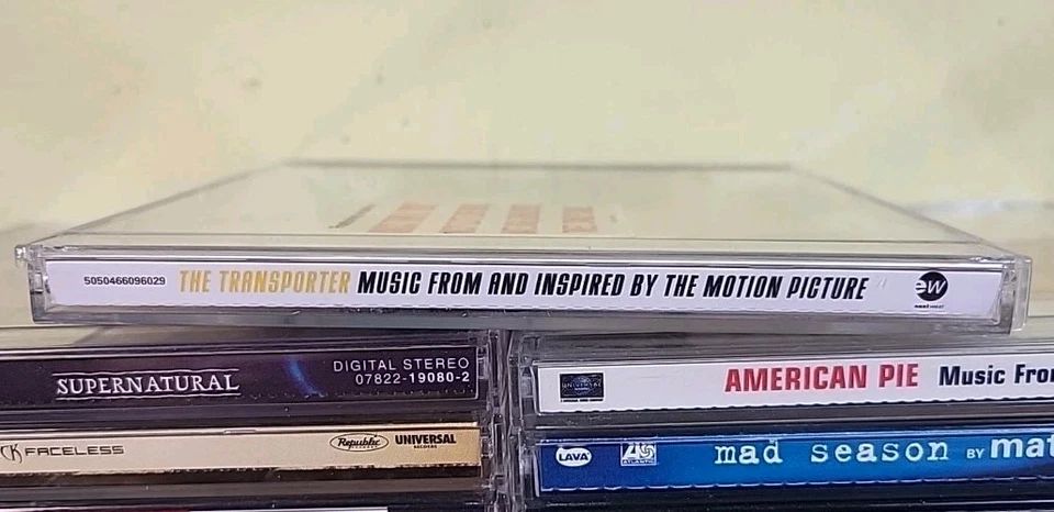 Лот из 31 компакт-диска альтернативная комедия рок кантри U2 GNR STP БОСТОН отличное состояние товара! - Изображение 4 из 4