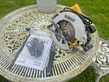 DEWALT DWE560-GB 1350W 184mm Electric Circular 240V