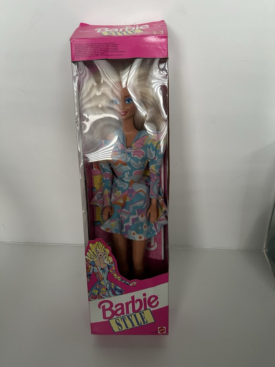 Poupée Barbie STYLE #2453 Vintage 1992 - Neuf En état Original
