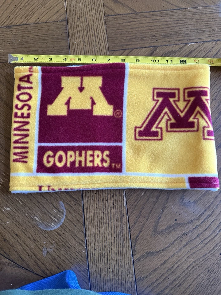 Tube  scarf bandana head face mask neck gaiter Fleece Handmade USA U of Minnesot Foto 2 de 4
