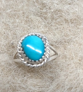VINTAGE NATIVE AMERICA /Blue Turquoise /STERLING Silver/Rope Bezel/ Size 5