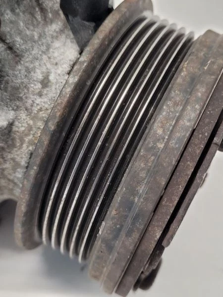 Ford Explorer 2002-2005 compresor de aire acondicionado 4 puertas sin Sport Trac  Foto 3 de 4